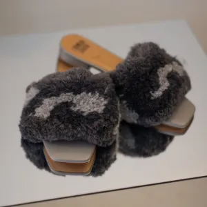 Flats - Grey