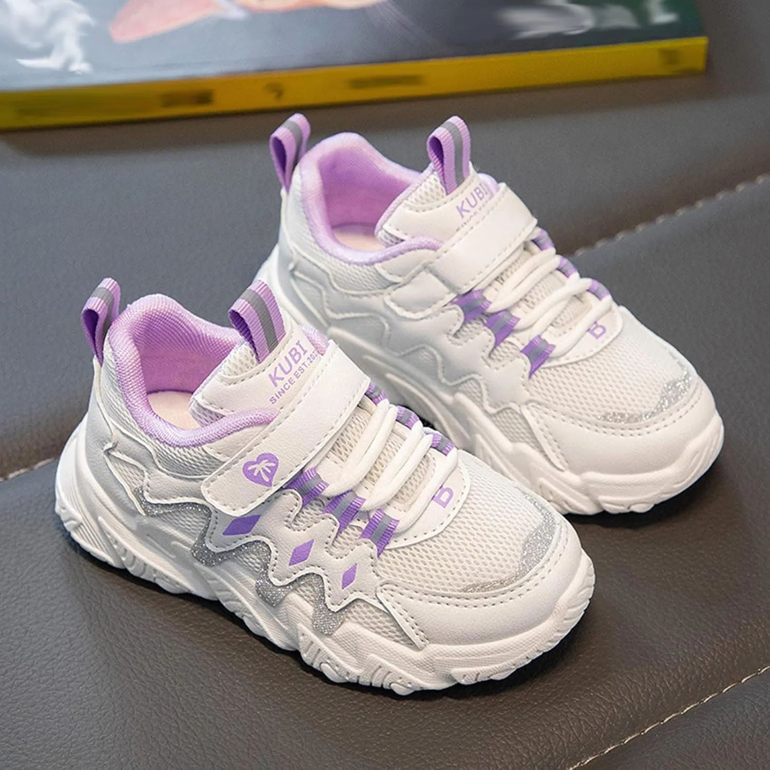 IWIHMIV Kid Breathable Lightweight Sport Shoes Casual Athletic Shoes Non Slip Running Shoes for Boys Girls