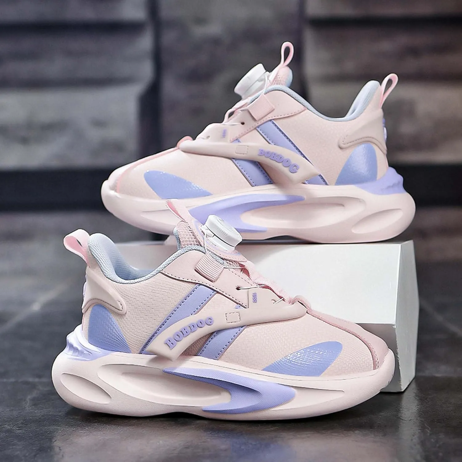 Kid's Rotating Buckle Running Shoes, Breathable and Lightweight Walking Shoes, Anti Slip and Wear-Resistant Sports Shoes, Synthetic Leather Upper Running Shoes, Short Distance Running Shoes.