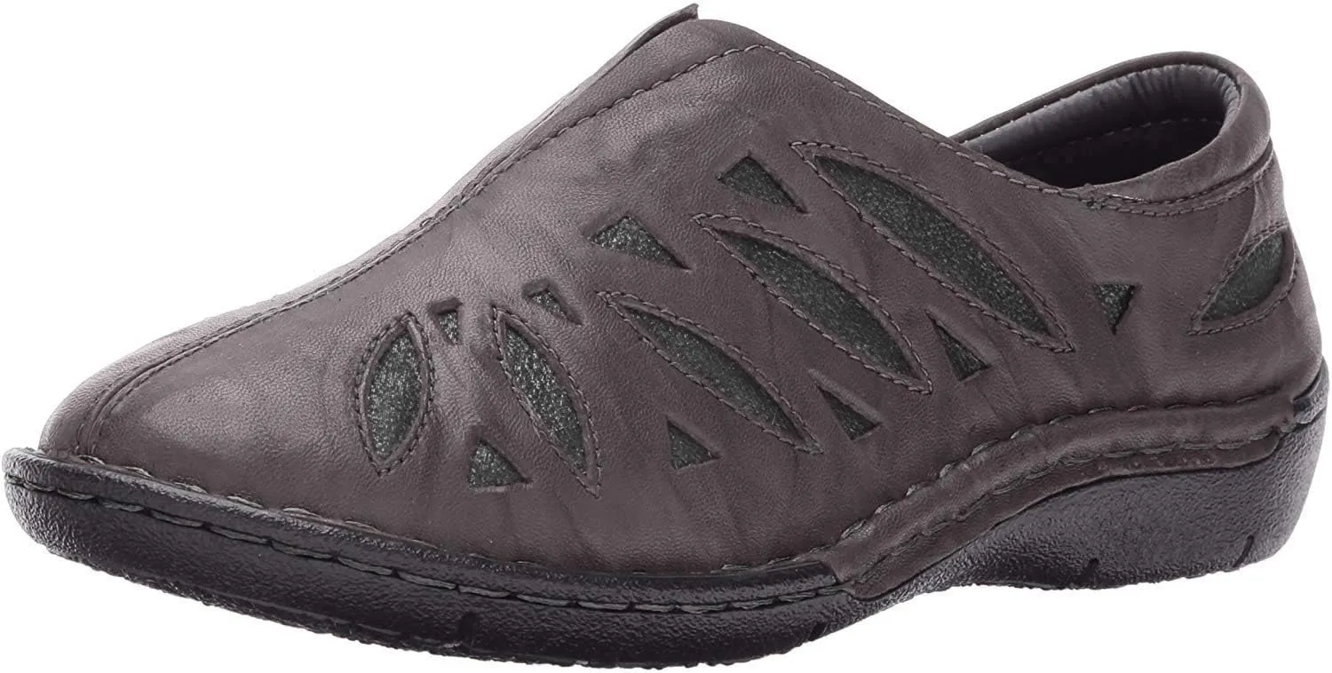 Prop??t Women's Cameo Slip-On Cutout Shoe